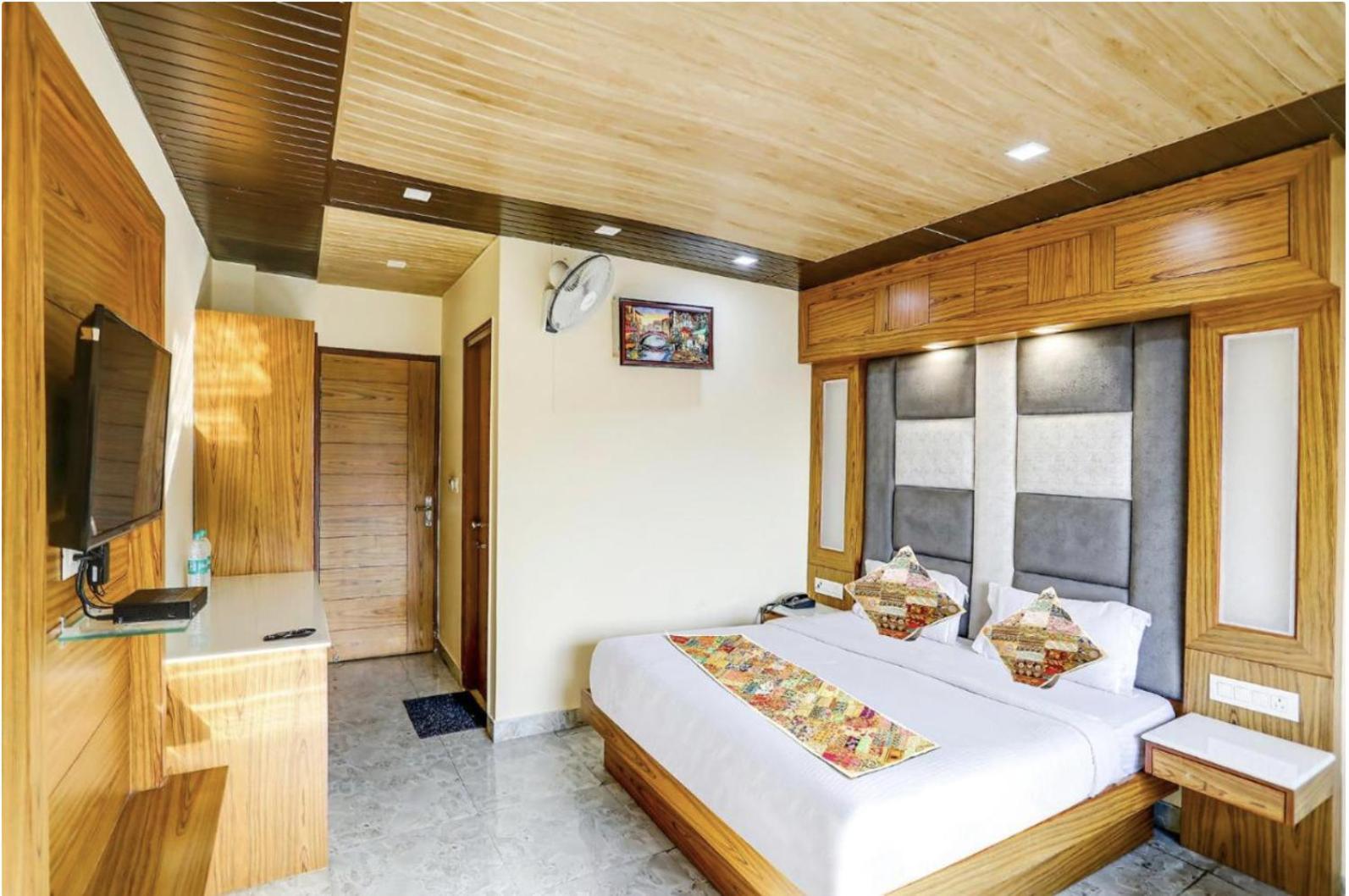 Hotel Woods View - Mall Road มัสซูรี ภายนอก รูปภาพ